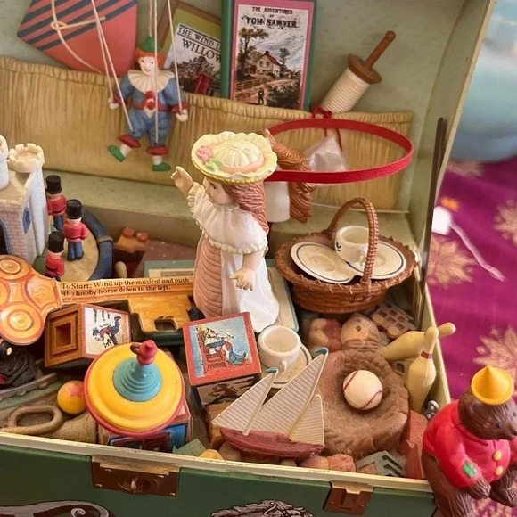 Vintage Enesco Toy Symphony Treasure Chest - Picture 7 of 7